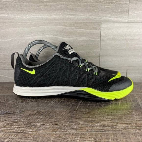Nike Shoes - Women's Nike Lunar Cross Elements Training Sneaker